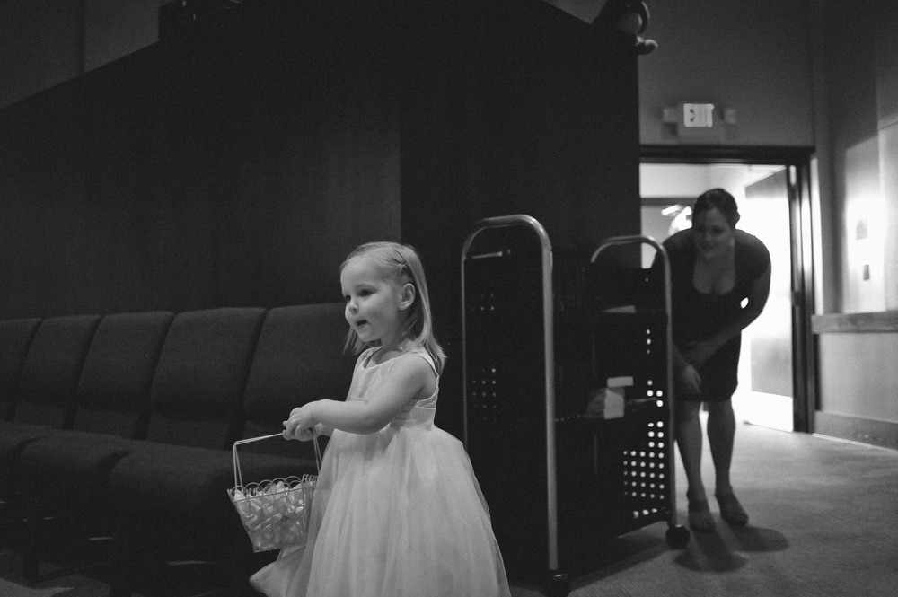 https://rockfordweddingphotographer.com/