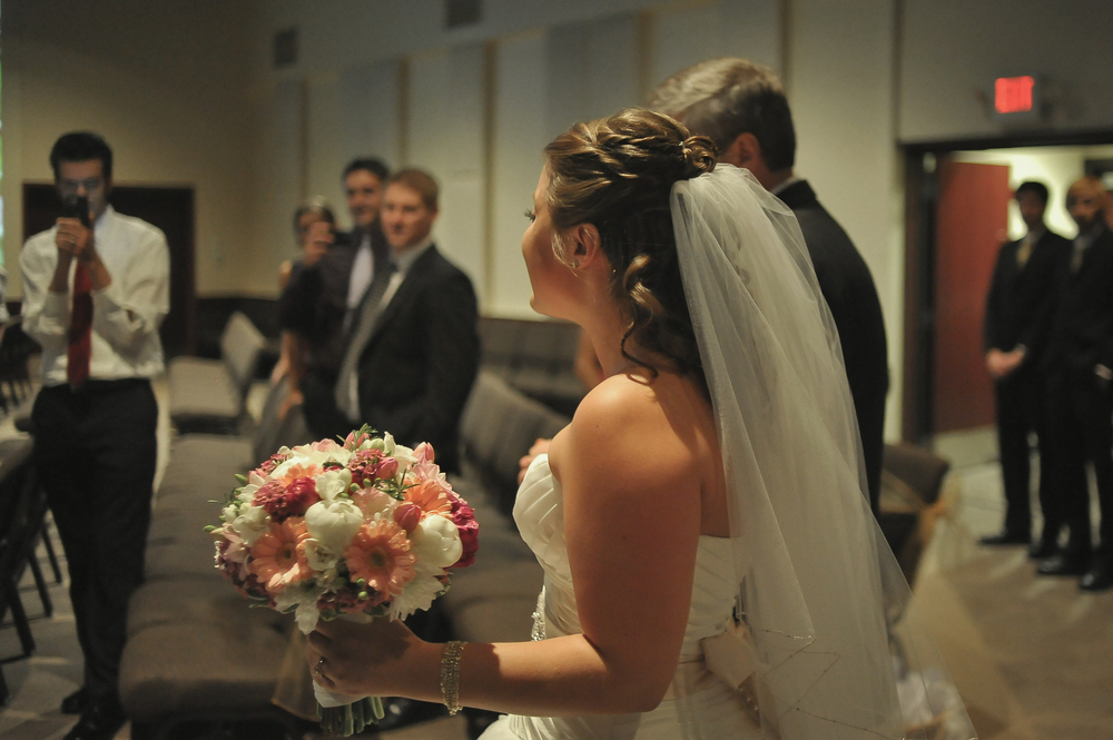 https://rockfordweddingphotographer.com/