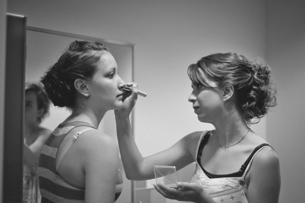 https://rockfordweddingphotographer.com/