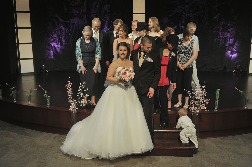 https://rockfordweddingphotographer.com/