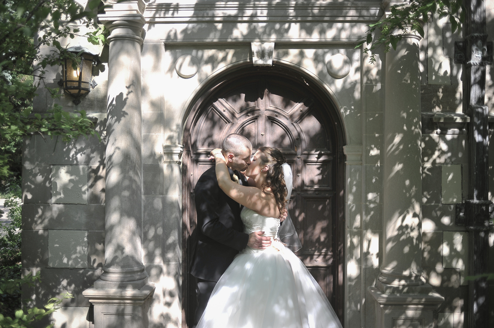 https://rockfordweddingphotographer.com/