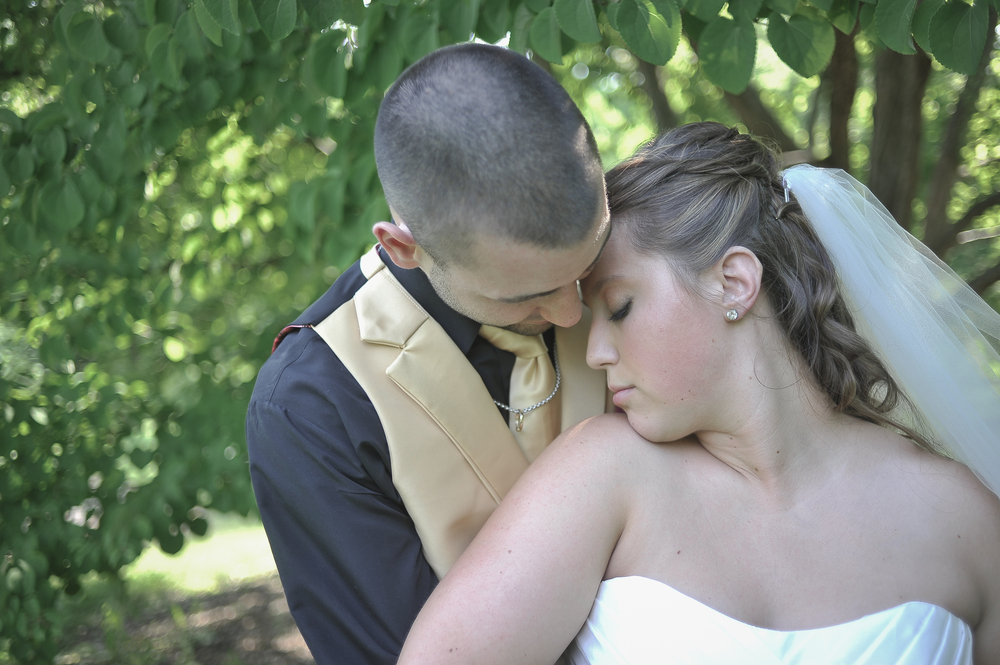 https://rockfordweddingphotographer.com/