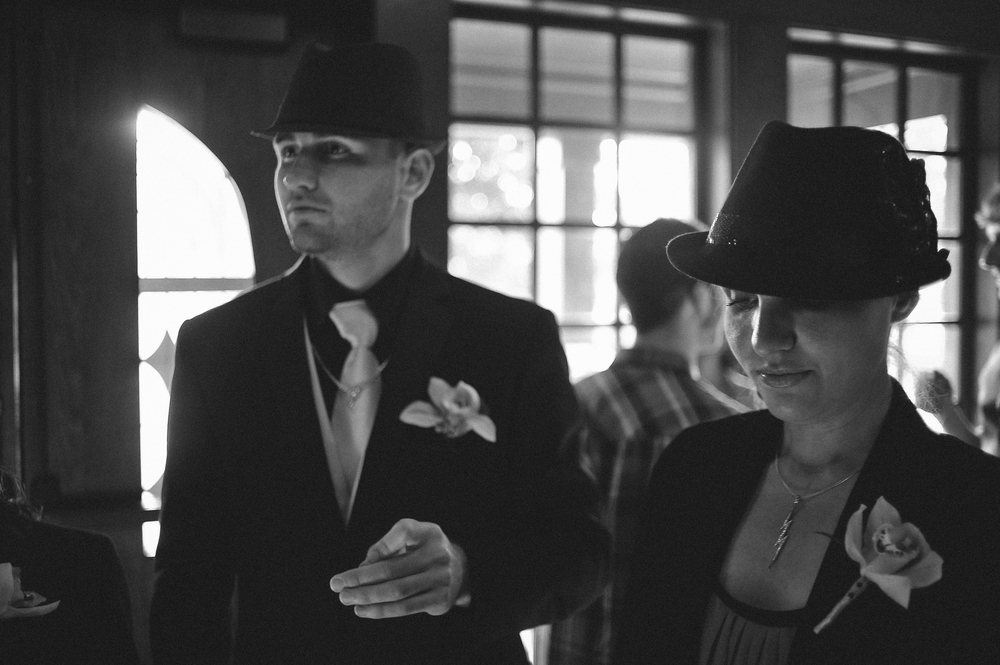 https://rockfordweddingphotographer.com/