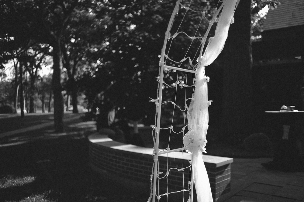 https://rockfordweddingphotographer.com/