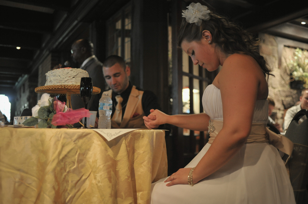 https://rockfordweddingphotographer.com/