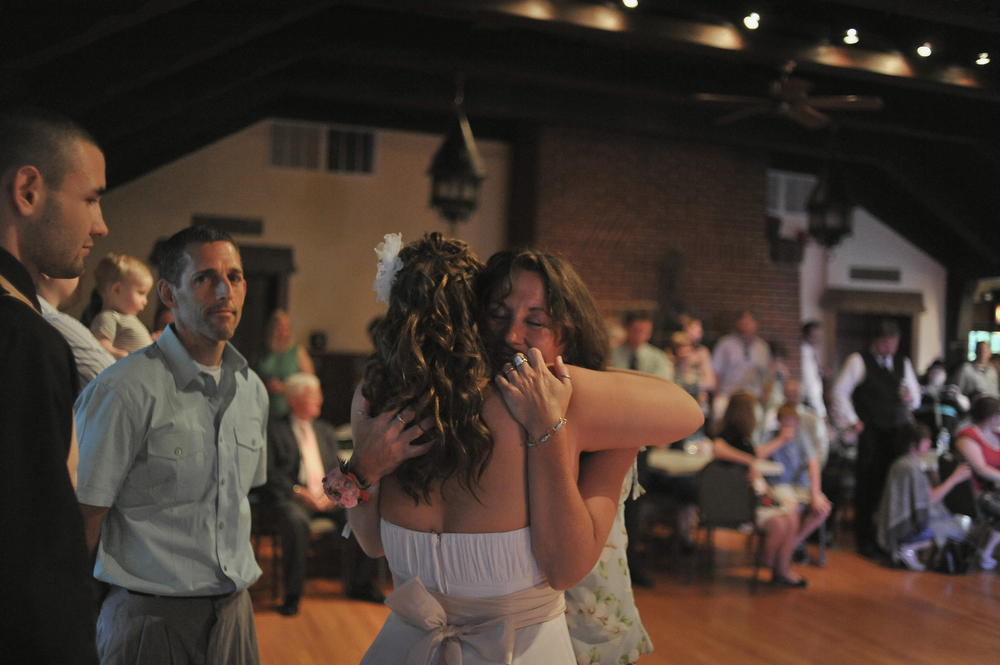 https://rockfordweddingphotographer.com/