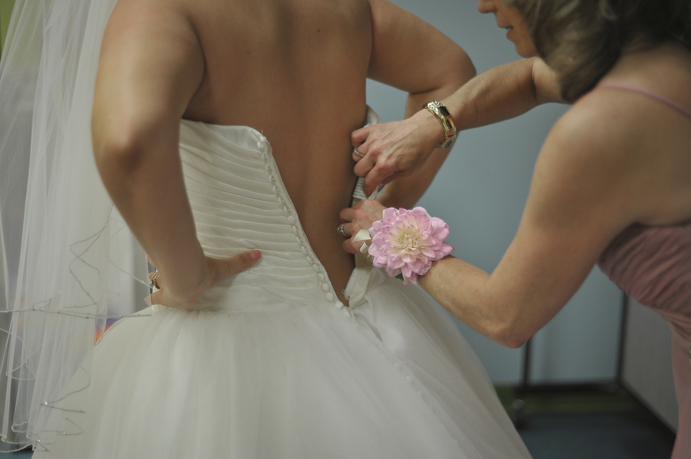 https://rockfordweddingphotographer.com/
