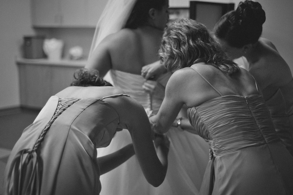 https://rockfordweddingphotographer.com/